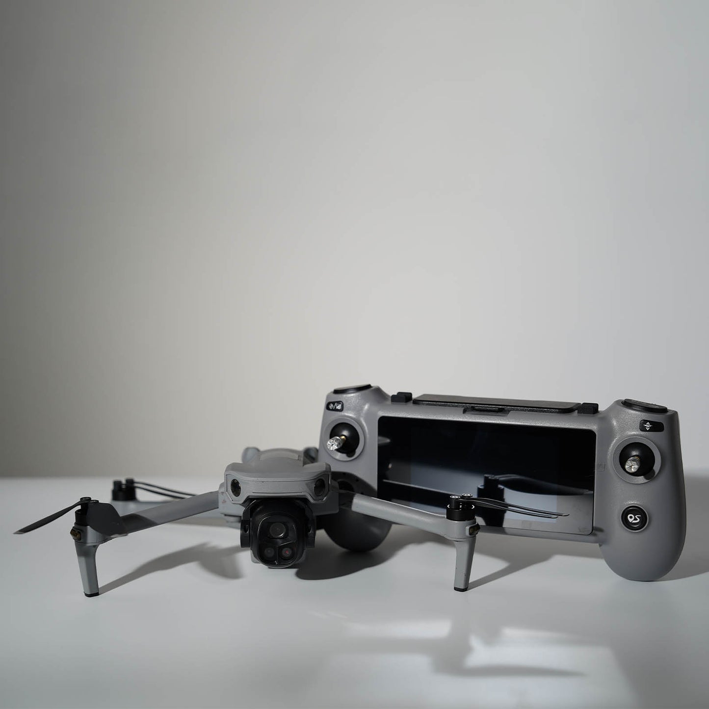 4K GPS Drone with Screen Controller and Dual Display Remote Wing Lite